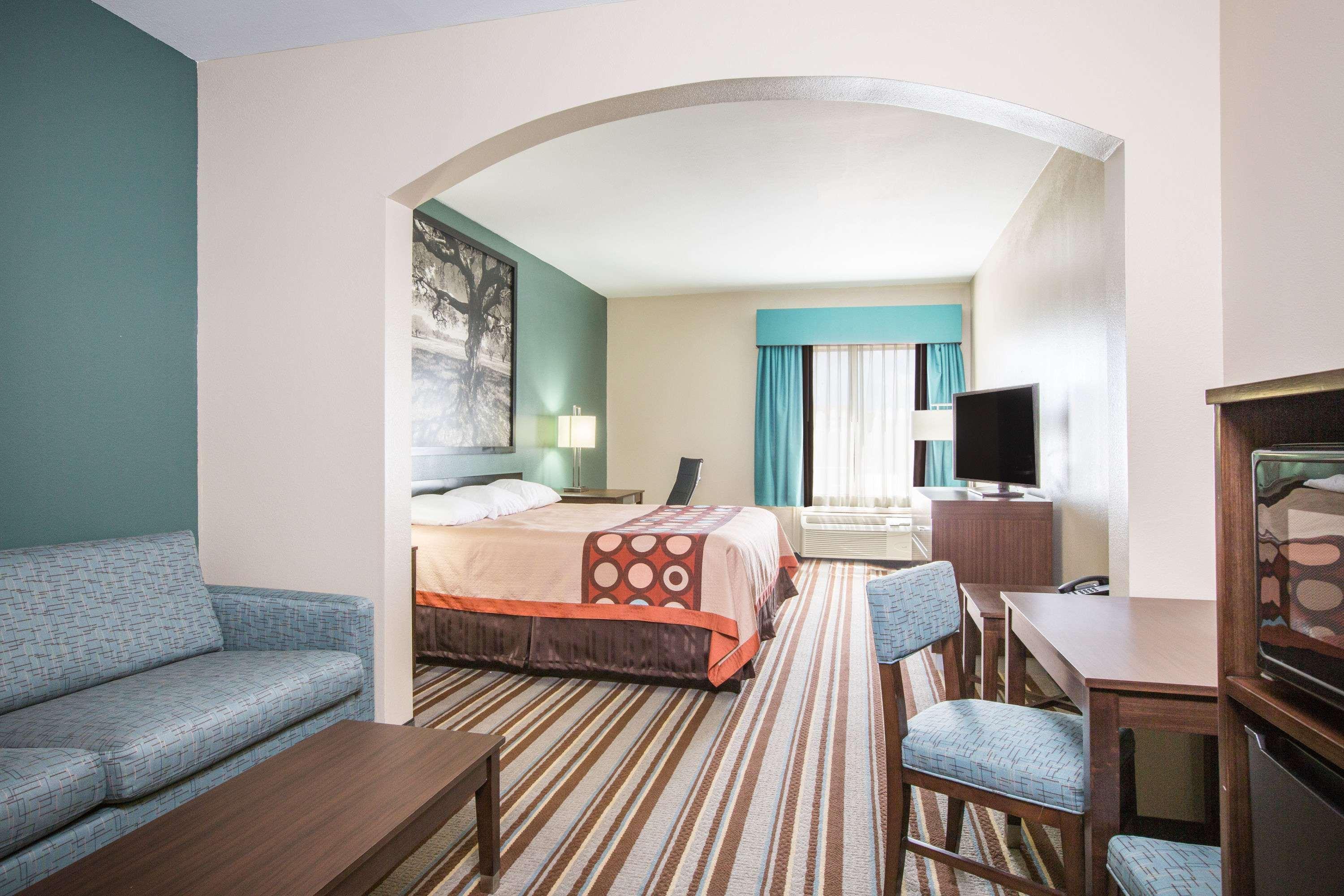 Super 8 By Wyndham Port Arthur/Nederland Area Exterior photo