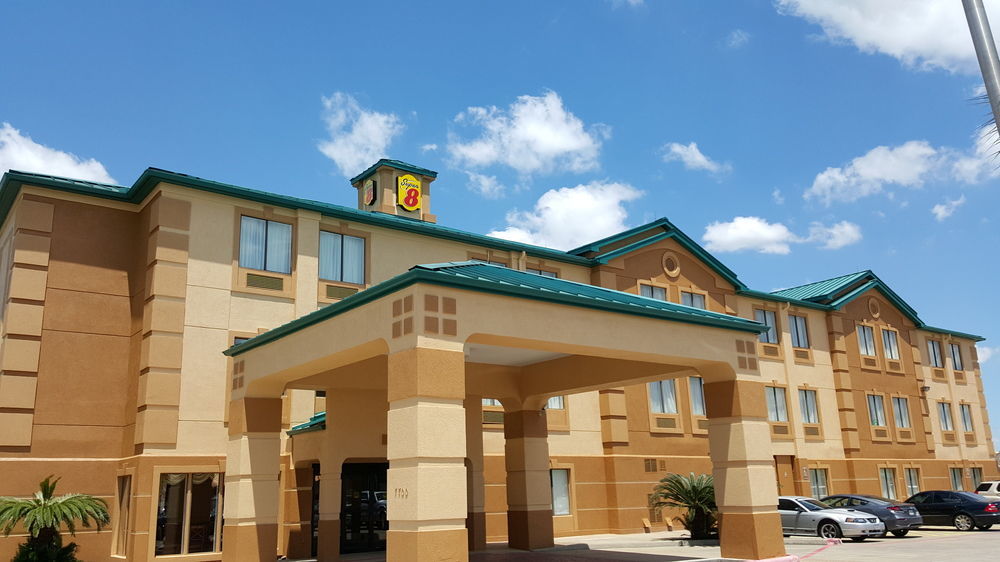 Super 8 By Wyndham Port Arthur/Nederland Area Exterior photo